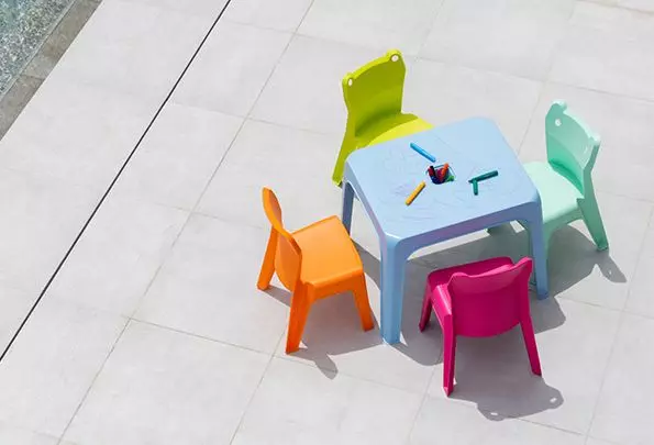 vaikiškas lauko staliukas, stalas vaikams, lauko baldai vaikams, vaikiškas lauko stalas