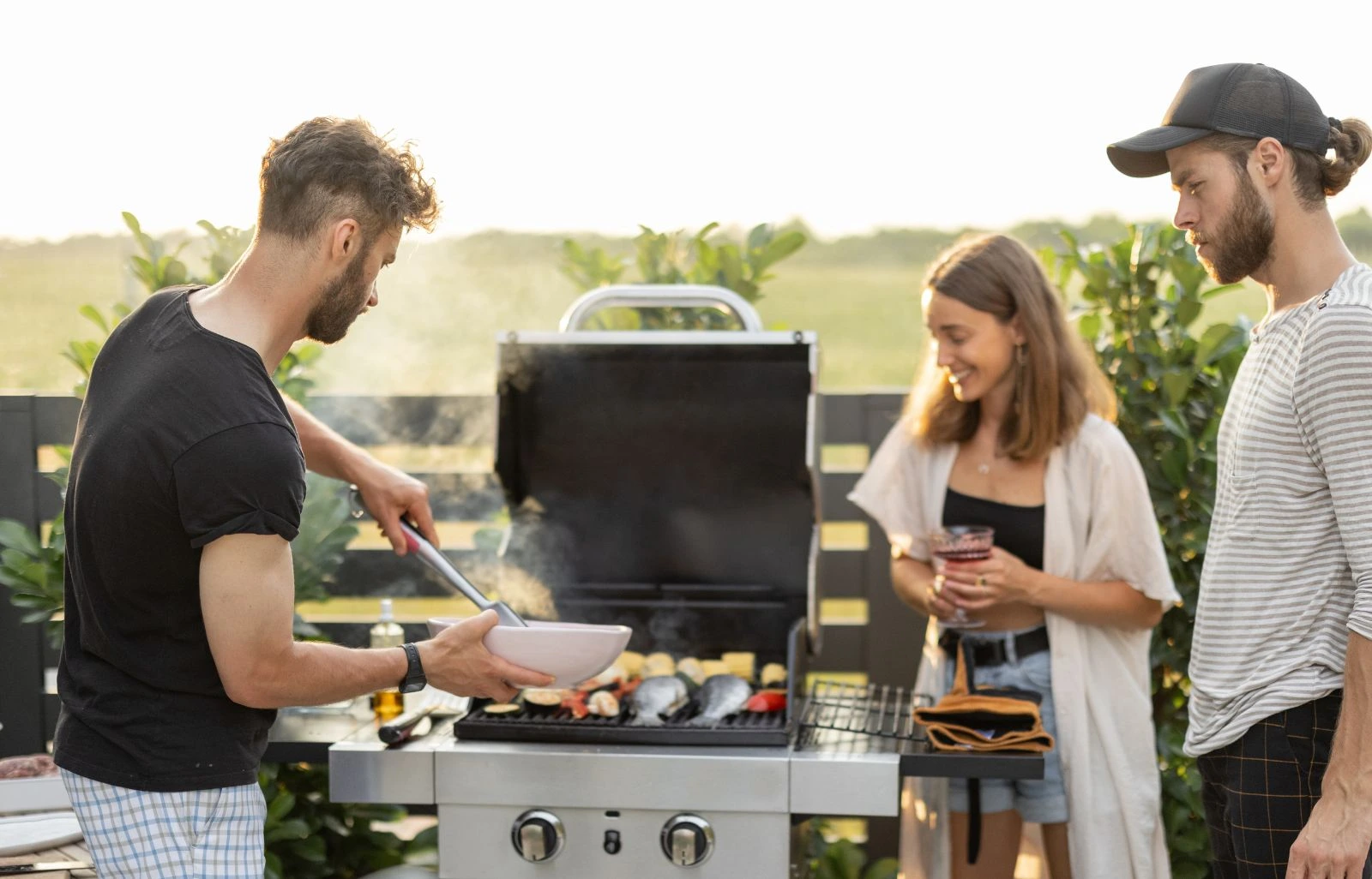 BBQ vakarėlis terasoje Bbq vakarėlis, patarimai vakarėliui terasoje