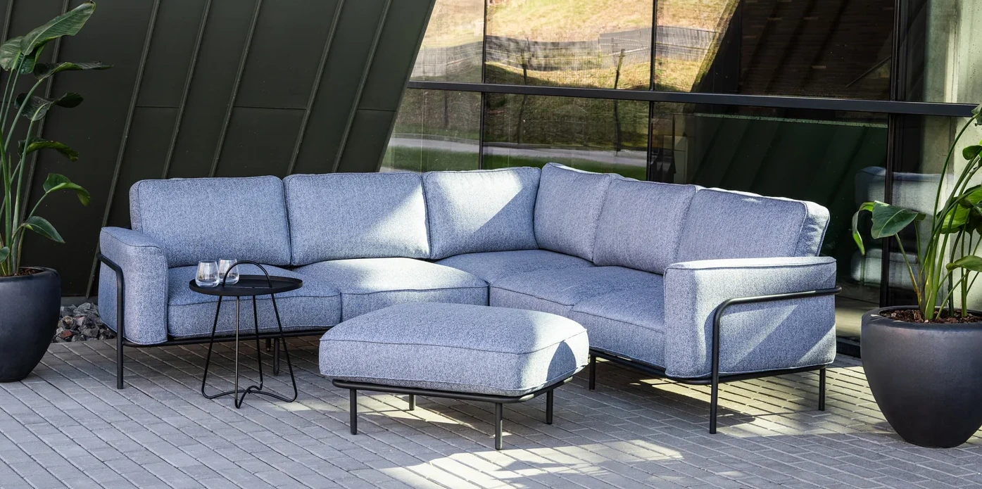 lietuviski baldai, stilingi baldai, terasos baldai, lauko baldai, sofa, foteliai, ekoseses, staliukas, baldų komplektas